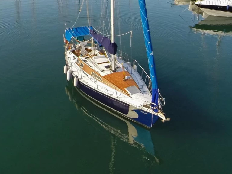 Alquiler de Kirie Feeling 1100 en Kalamata marina