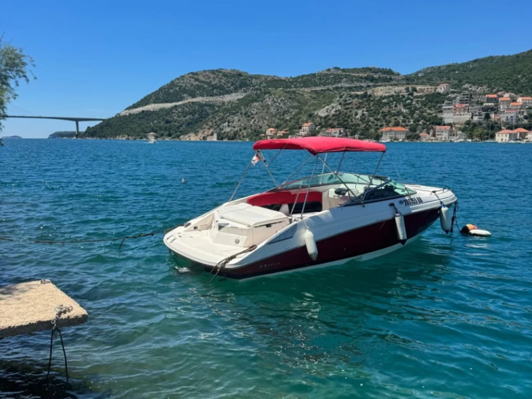 Alquiler de barcos Split barato de Regal 2250
