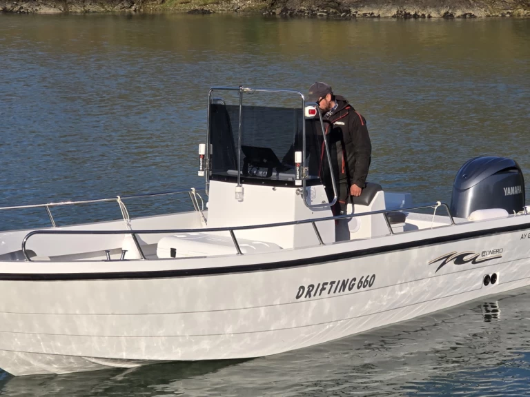 Conero 660 Drifting de alquiler a Le Palais