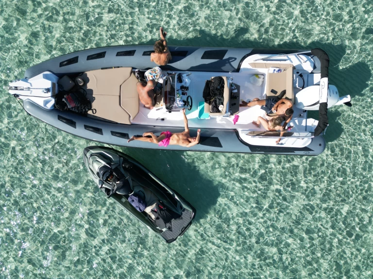 Ranieri Cayman26 sport de alquiler a Portisco