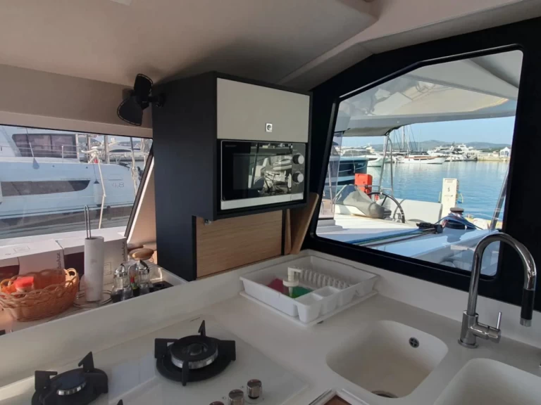 Catamarán para alquilar Primošten al mejor precio