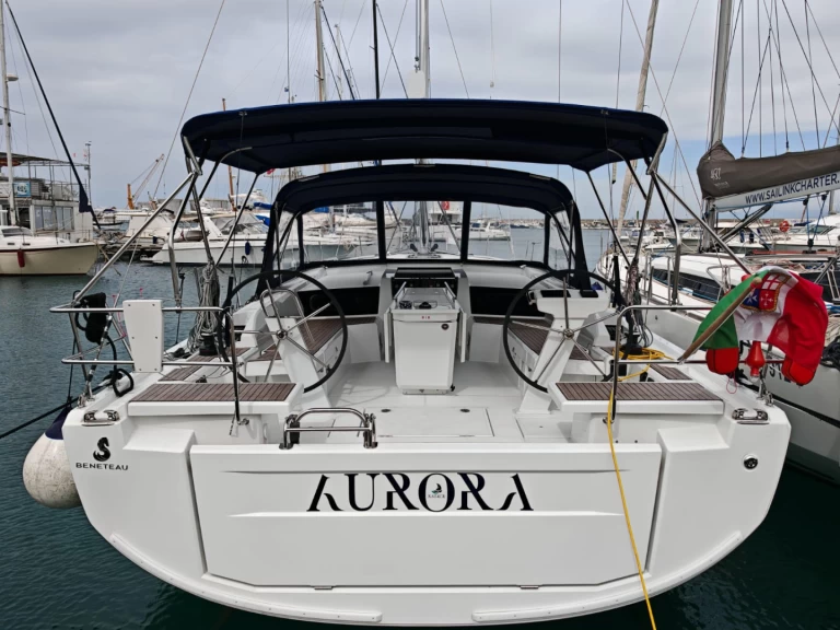 Alquiler de Bénéteau Oceanis 46.1 en Vibo Marina