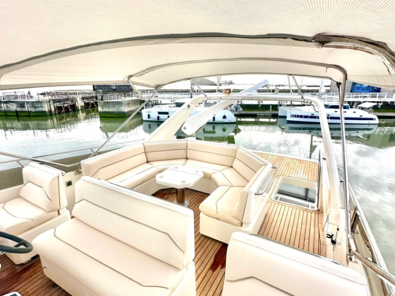 Alquiler de Princess 65 en Lisboa