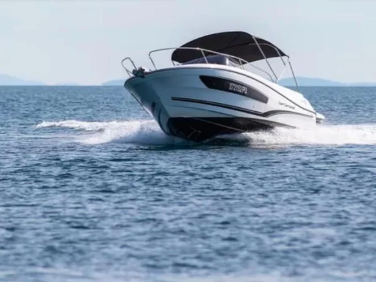 Alquiler Omiš - Jeanneau Cap Camarat 7.5 WA Serie 2 en SamBoat