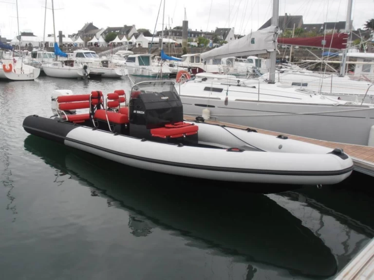 Alquiler Rab - Hydrosport Hydrosport 737 Mercury 200 en SamBoat