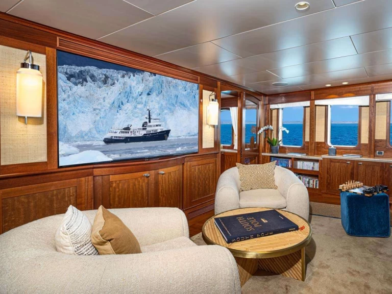 Alquiler de Custom ASTERIA en Madagascar