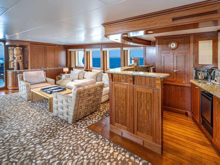 Alquiler de Yate de lujo, con o sin patrón Custom Madagascar