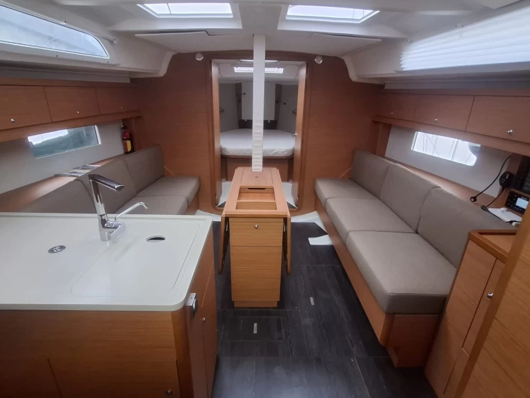 Dufour Dufour 37 de alquiler a Furnari
