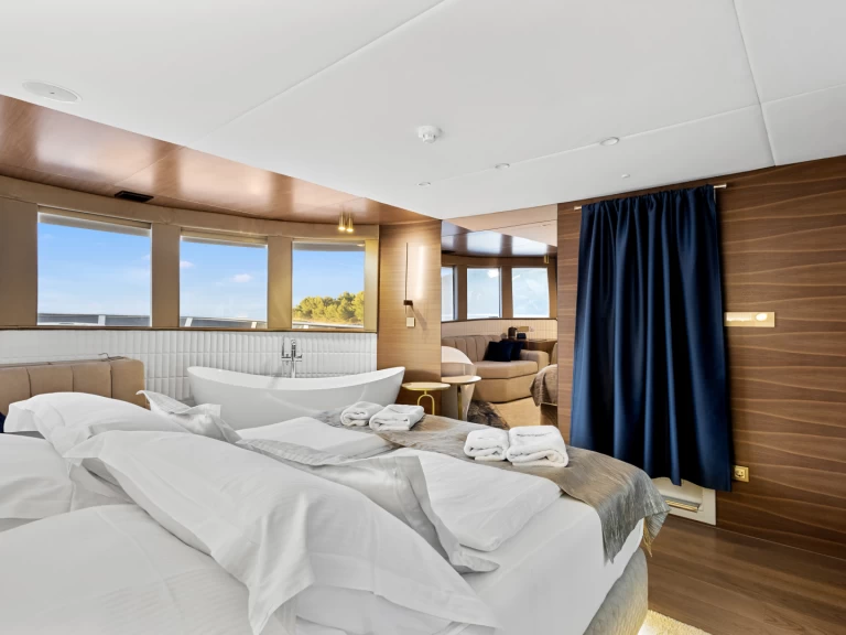 Alquiler Yate de lujo  con o sin  título de navegación