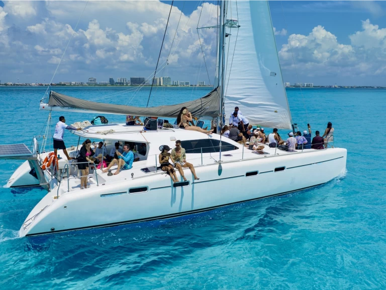 Alquiler Catamarán Yamaha con o sin  título de navegación