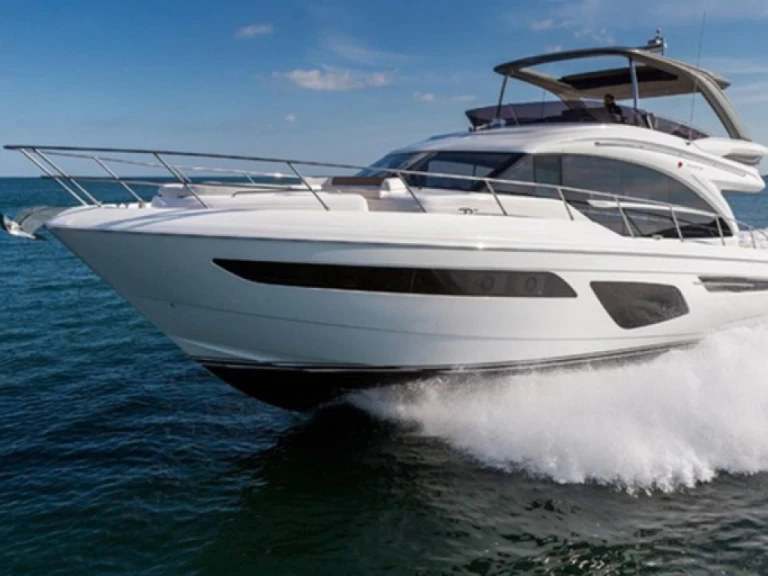 Alquiler de embarcaciones Princess Princess 62 enPodstrana en Samboat