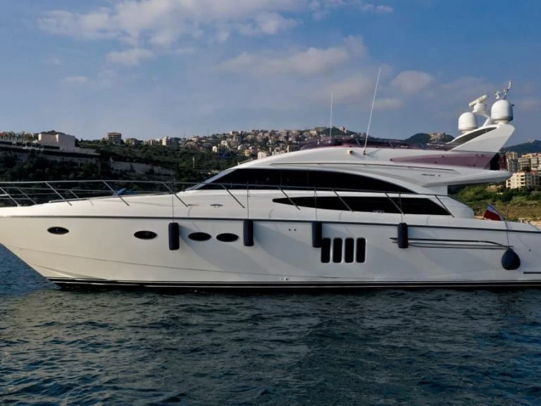 Alquiler de Yate de lujo, con o sin patrón Princess Podstrana