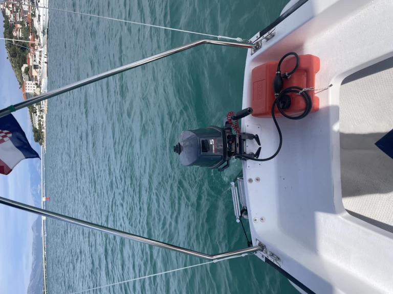 Pasara Elan  Elan  de alquiler a Trogir