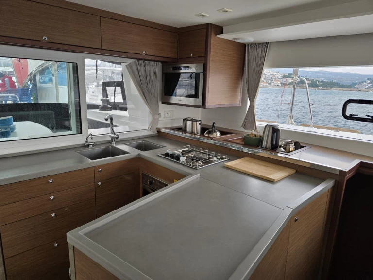 Alquiler Catamarán Lagoon con o sin  título de navegación