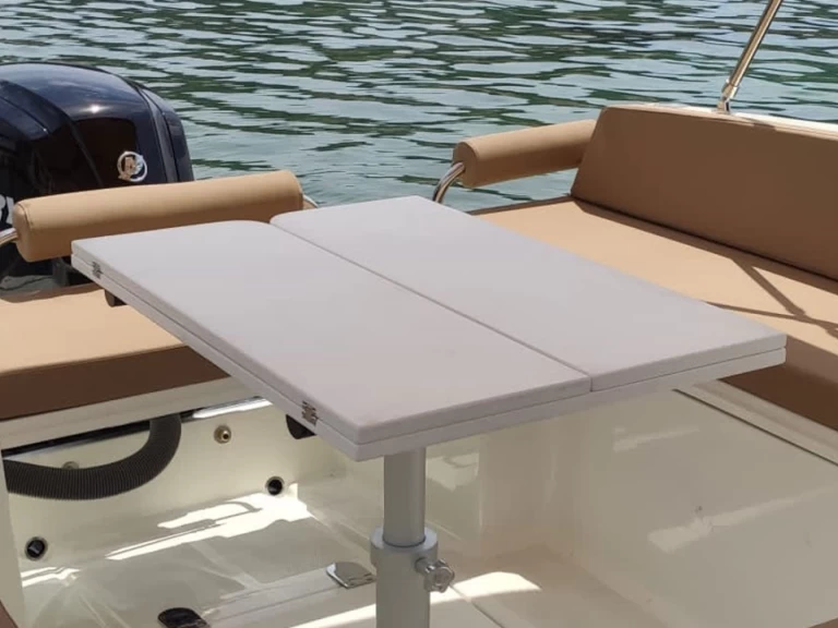 Alquiler Lancha Nuva con o sin  título de navegación