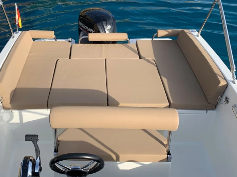 Nuva Nuva M6 de alquiler a Port d'Andratx