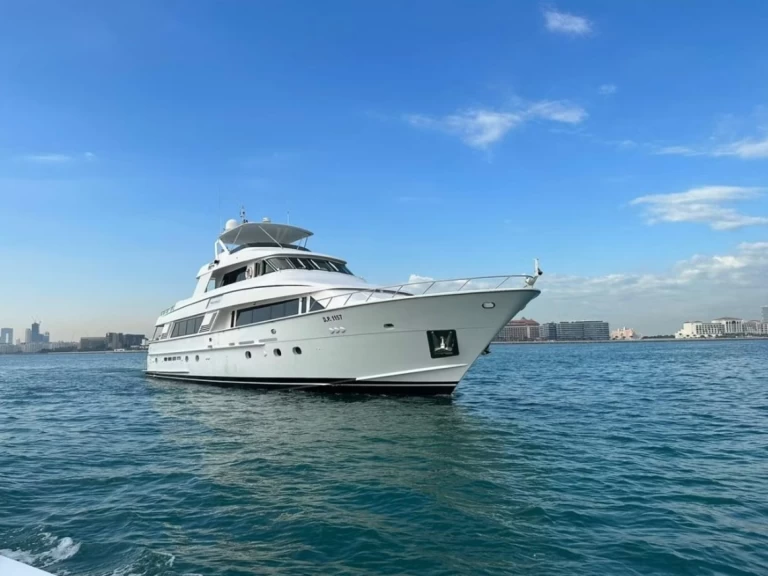 Hatteras Custom de alquiler a Dubai