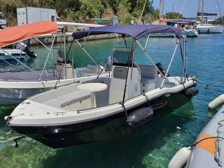 Alquiler de embarcaciones Nireus 5M enLefkáda en Samboat