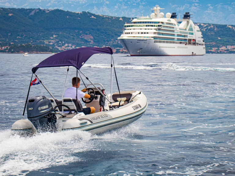 Alquiler de embarcaciones Highfield Deluxe 360 enRab en Samboat