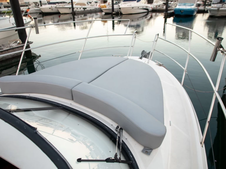 Bavaria BMW Designed Model from US de alquiler a Dubai