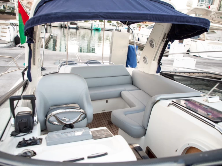 Alquiler de Bavaria BMW Designed Model from US en Dubai