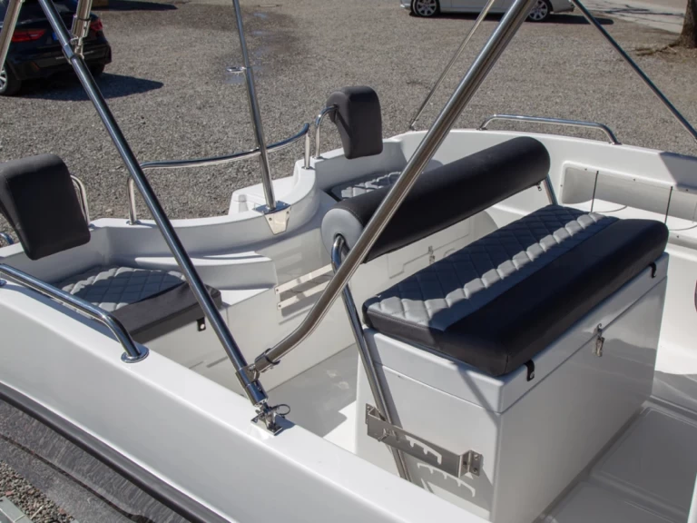 Alquiler de embarcaciones Armplast Emili 530 Sport enLangenargen en Samboat