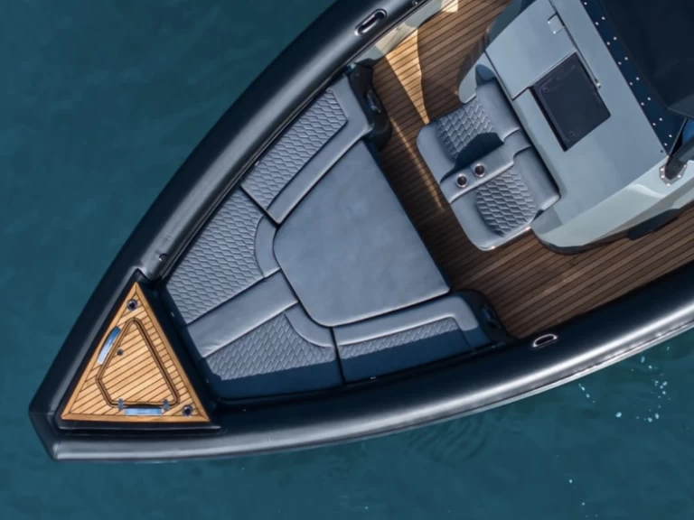 Alquiler de Skipper BSK NC42 en Corfú