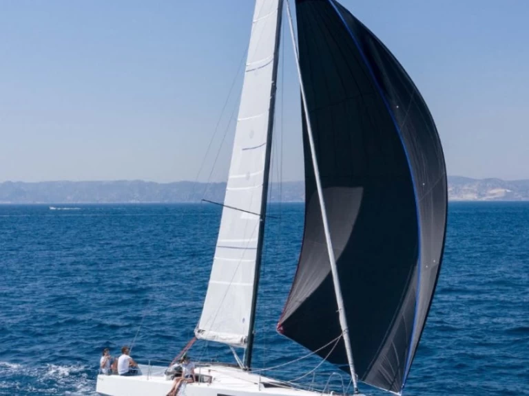 Alquiler de Pogo Structures Pogo 30 EVO en Marsella