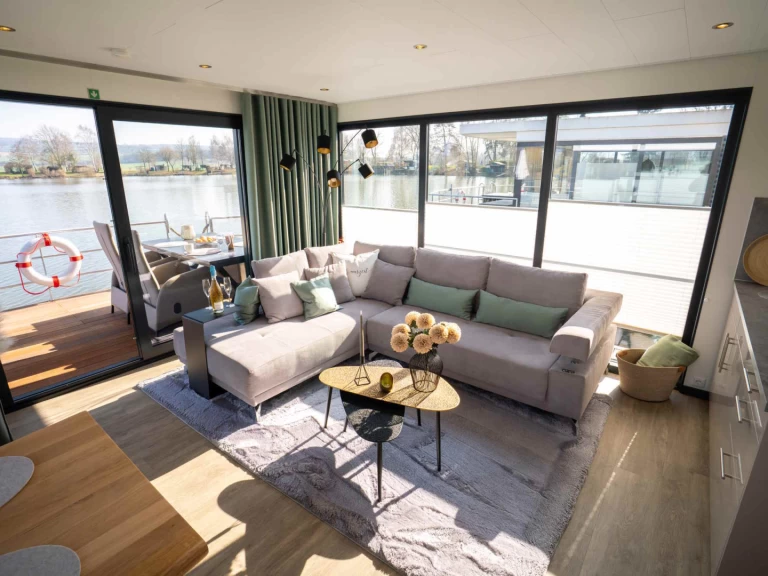 FLOATING 44 de alquiler a Höxter