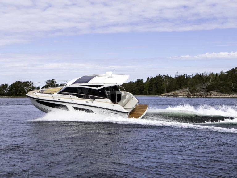 Alquiler Lancha Grandezza con o sin  título de navegación