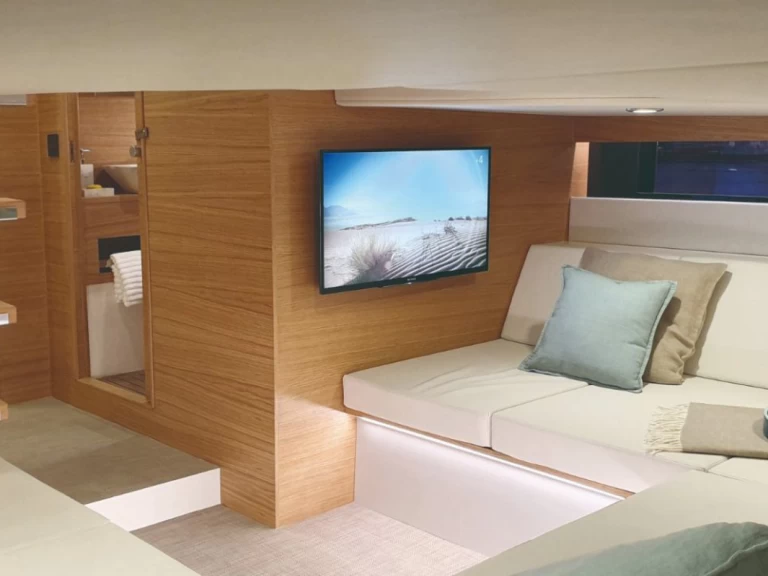 Alquiler de Lancha, con o sin patrón De Antonio Platýs Gialós