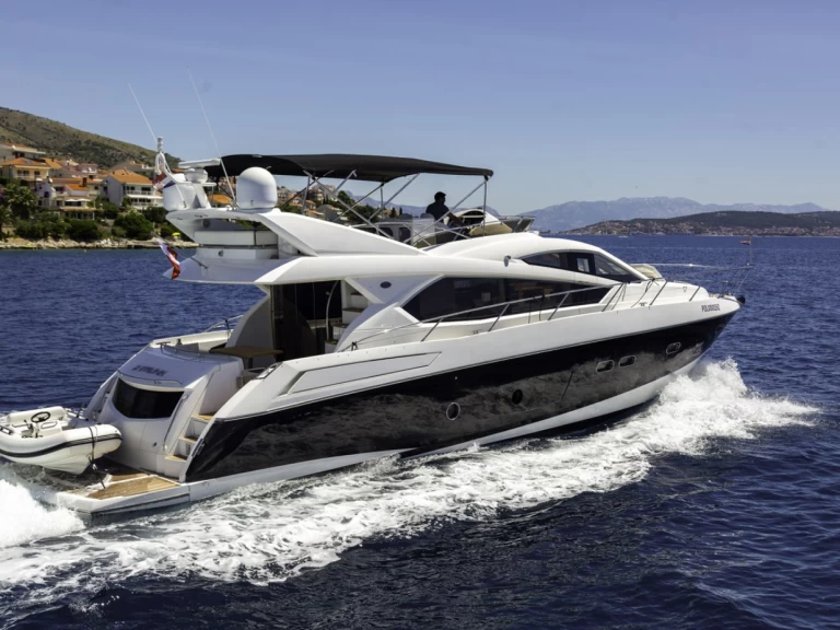 Alquiler de embarcaciones Sunseeker Sunseeker Manhattan 63 enTrogir en Samboat