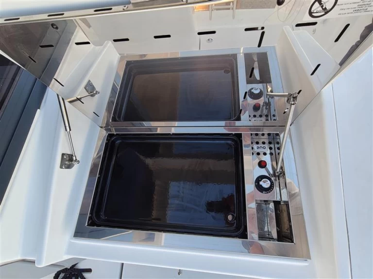 Alquiler de Catamarán, con o sin patrón Bali Álimos