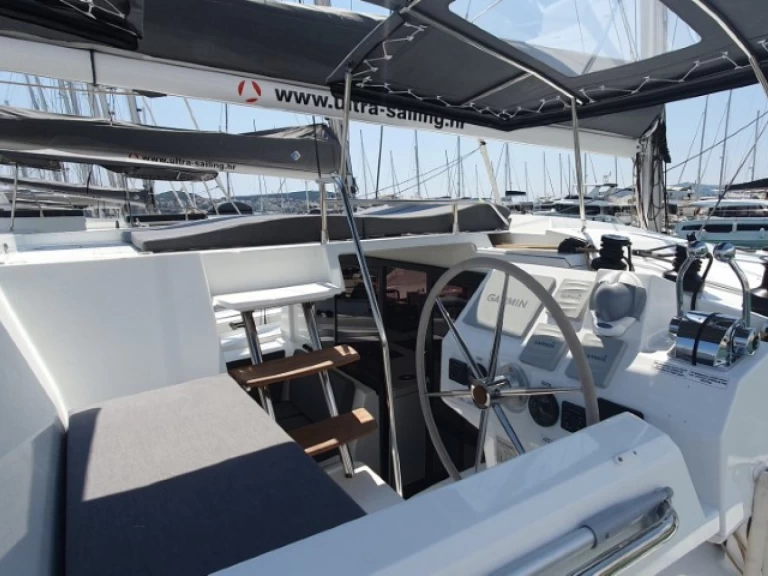 Alquiler de Fountaine Pajot Astrea 42 en Seget Donji