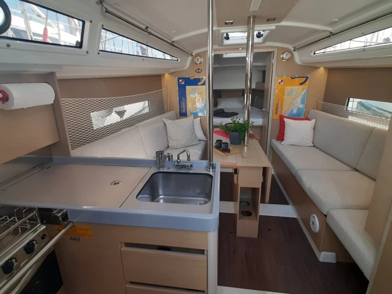 Alquiler Velero Bénéteau con o sin  título de navegación