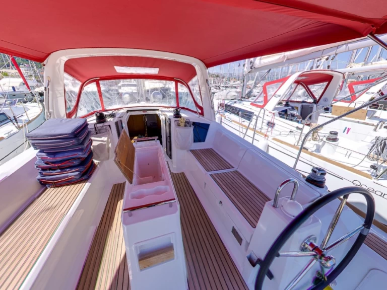 Alquiler Velero en Split - Bénéteau Oceanis 38.1