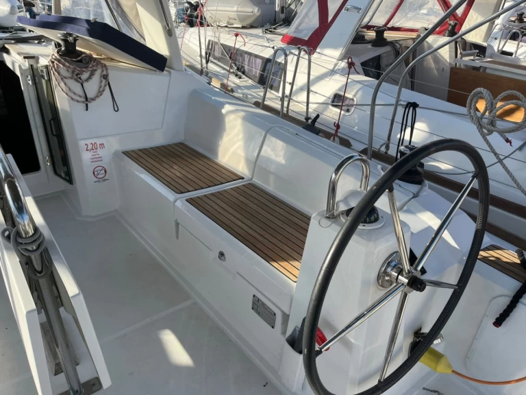 Alquiler Velero en Split - Bénéteau Oceanis 38.1