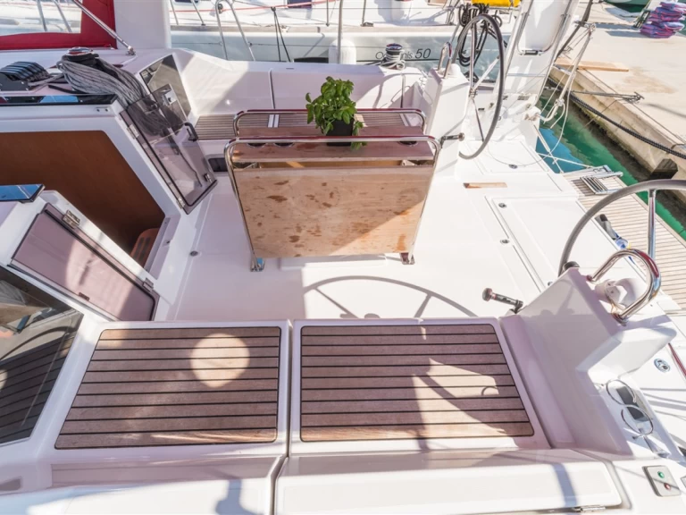 Alquiler de Bénéteau Oceanis 41.1 en Split