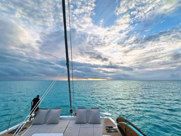 Alquiler de embarcaciones Bali M LEGACY enNassau en Samboat