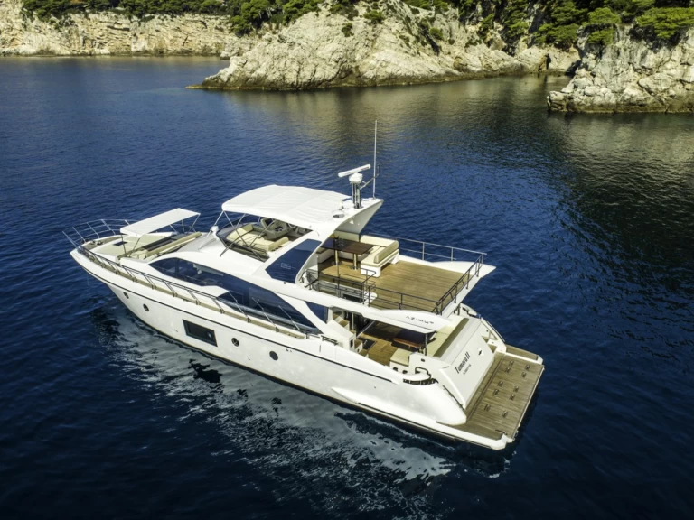 Azimut Azimut 66 de alquiler a Trogir