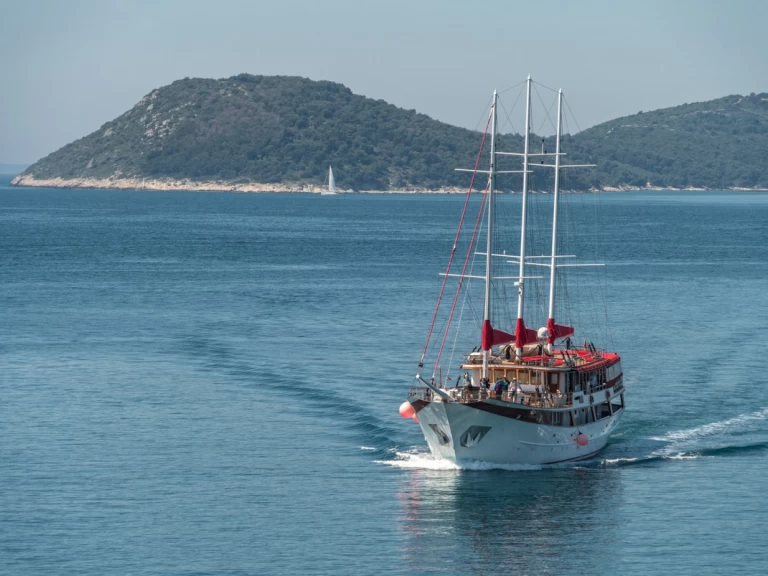 Alquiler Velero en Split - Custom Made Barbara