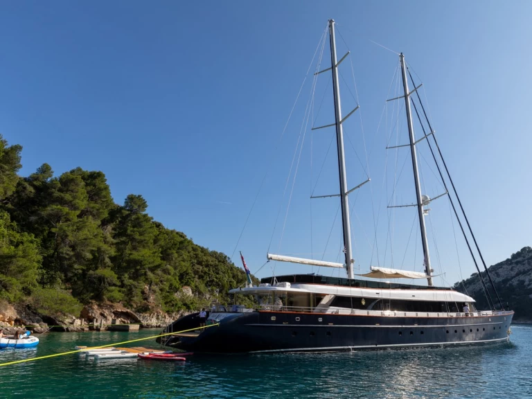 Velero para alquilar Krilo al mejor precio