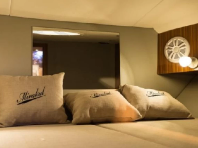 Alquiler Yate de lujo Grginić con o sin  título de navegación