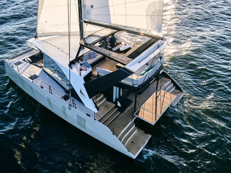 Catamarán para alquilar Olbia al mejor precio