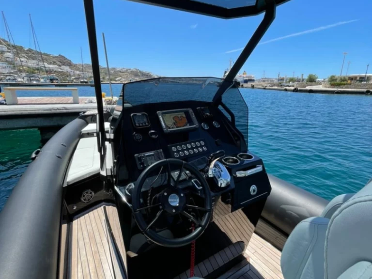 Alquiler de embarcaciones Seafighter Seafighter Ultimeight 30 enGlyfáda en Samboat