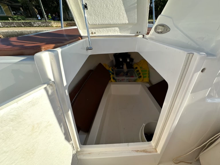 Lancha para alquilar Umag al mejor precio