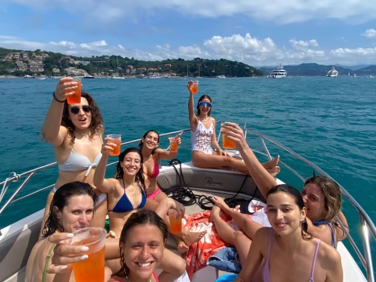 Alquiler La Spezia - Ranieri Voyager 26 S en SamBoat