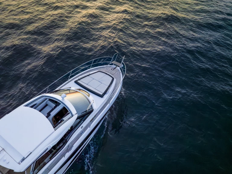 Alquiler de barcos Juan-les-Pins barato de Bavaria SR 33