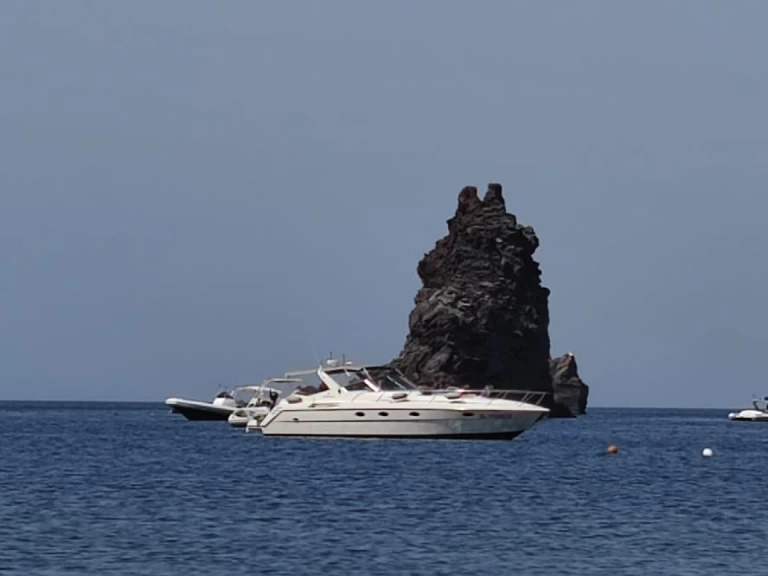 Alquiler de Yate de lujo, con o sin patrón Cranchi Vulcano