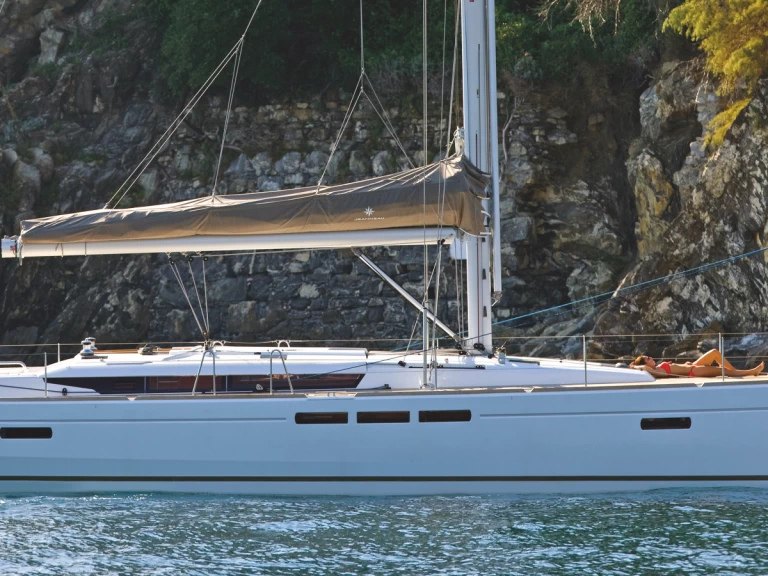 Alquiler de embarcaciones Jeanneau Sun Odyssey 509 enMarsella en Samboat